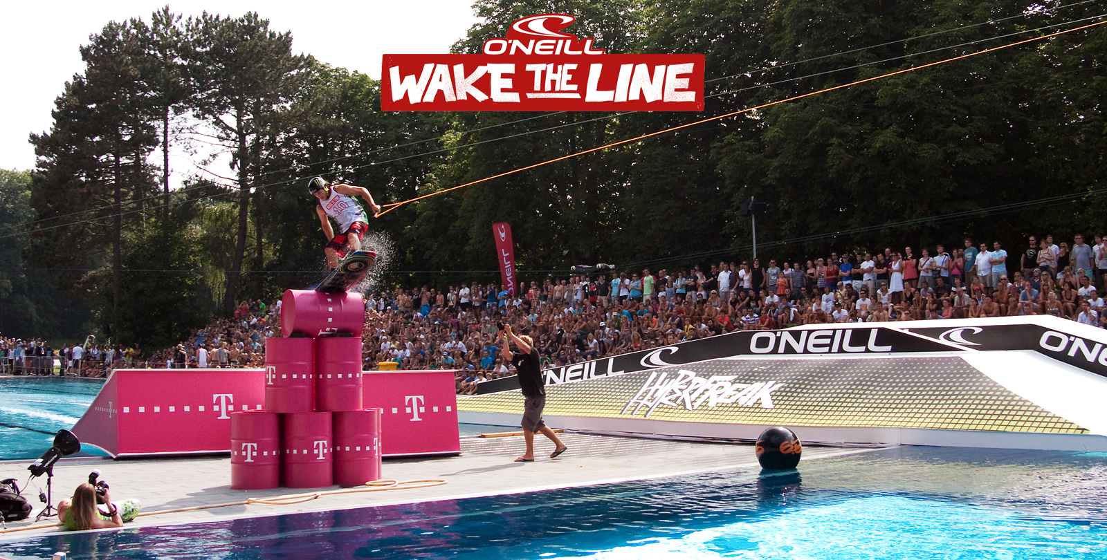 O’Neill Wake the line 2011 – höjdpunkter ifrån Wakeskate tävling i Köln